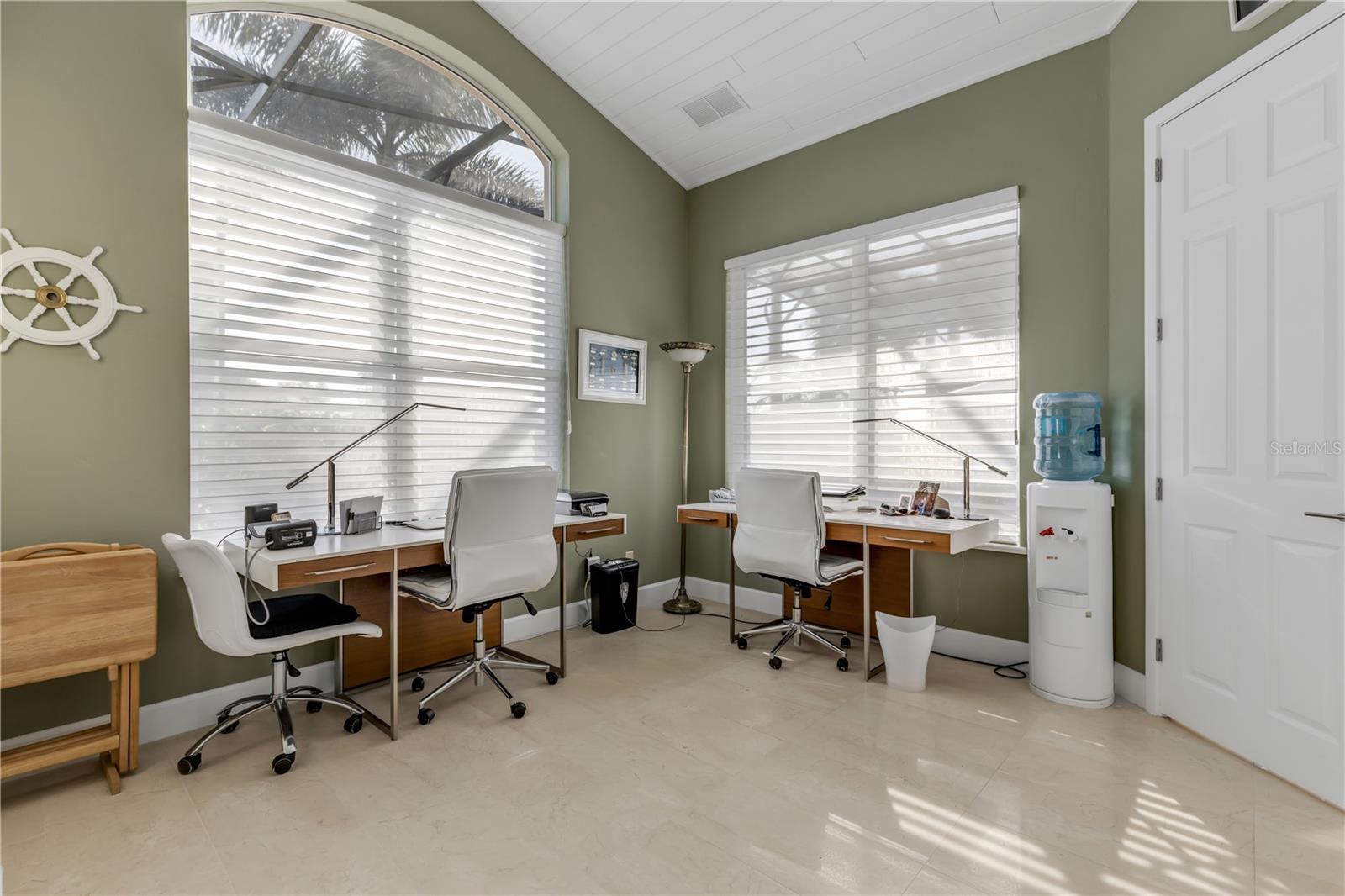 VENEZIA UNIT 04 - Residential