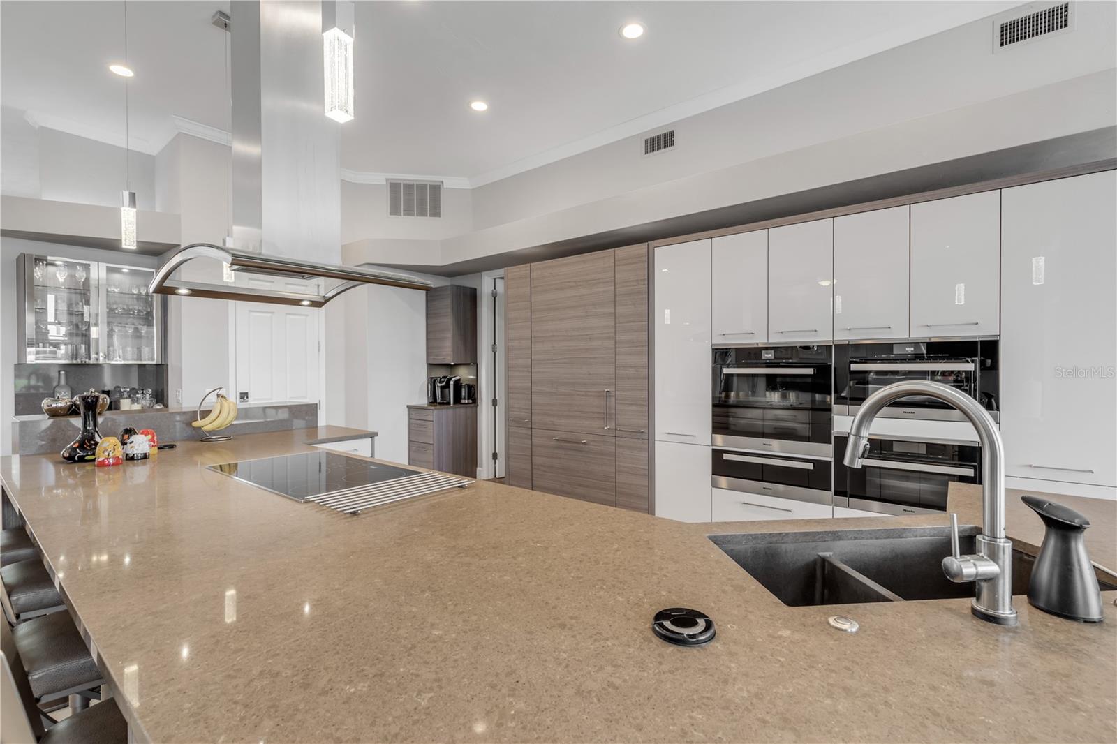 VENEZIA UNIT 04 - Residential