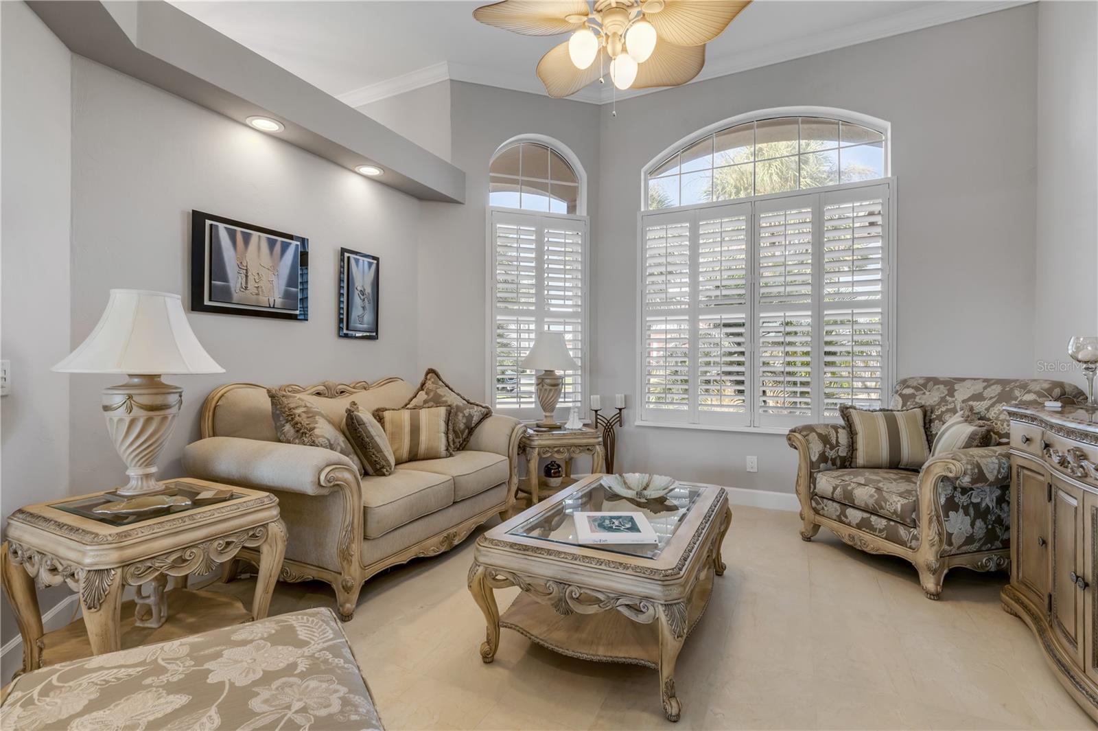 VENEZIA UNIT 04 - Residential