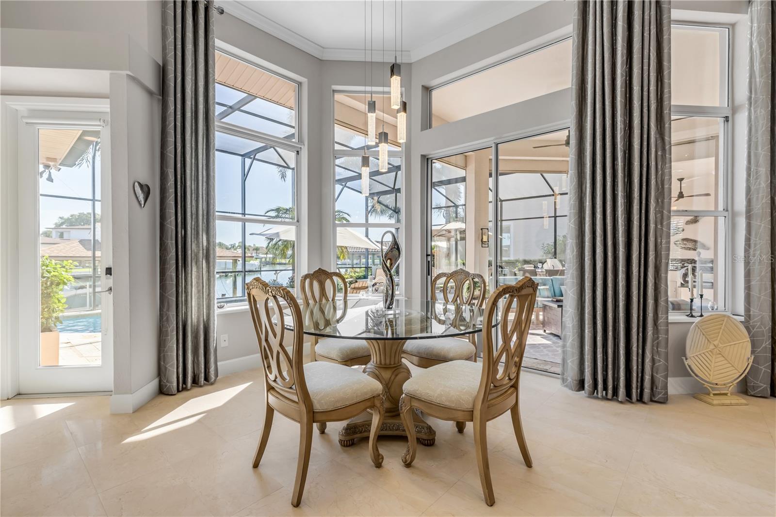 VENEZIA UNIT 04 - Residential