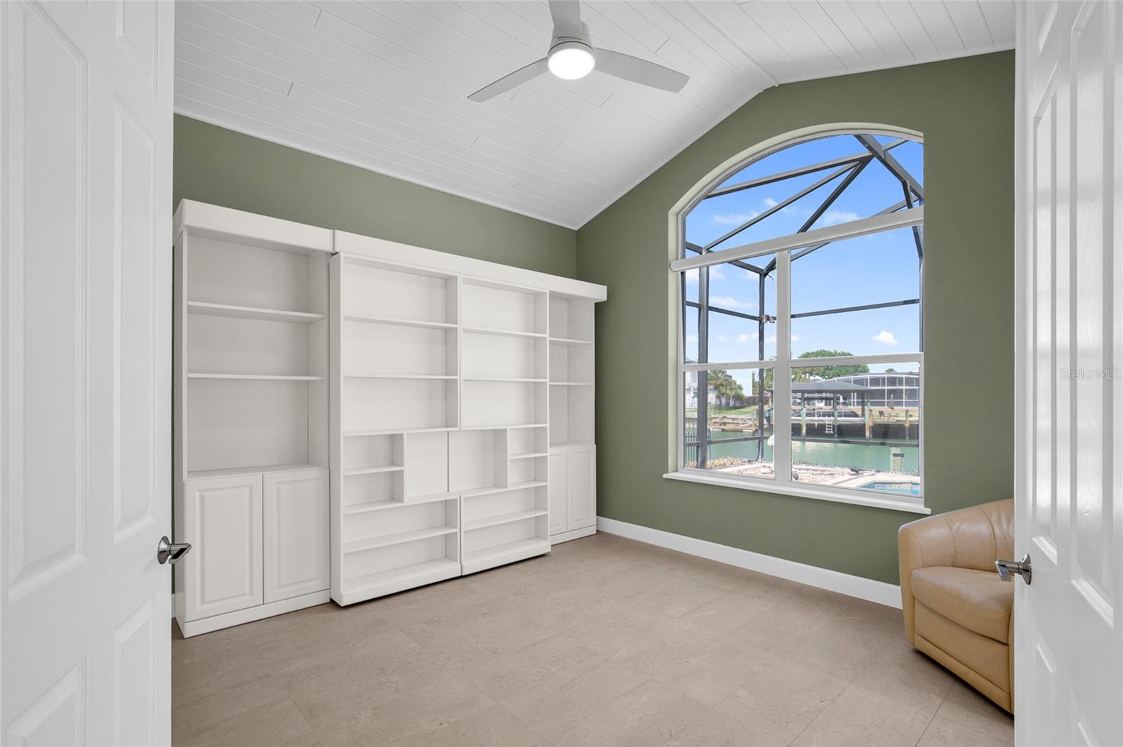 VENEZIA UNIT 04 - Residential