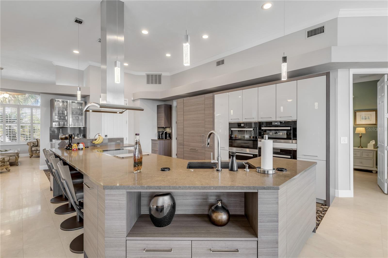 VENEZIA UNIT 04 - Residential