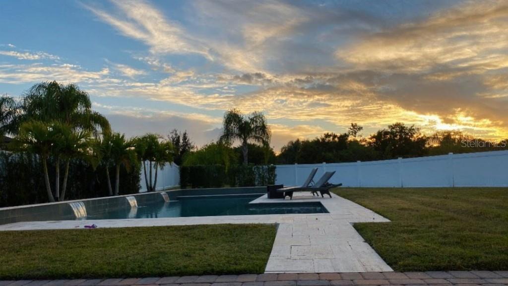 4306 BISCAYNE COVE COURT