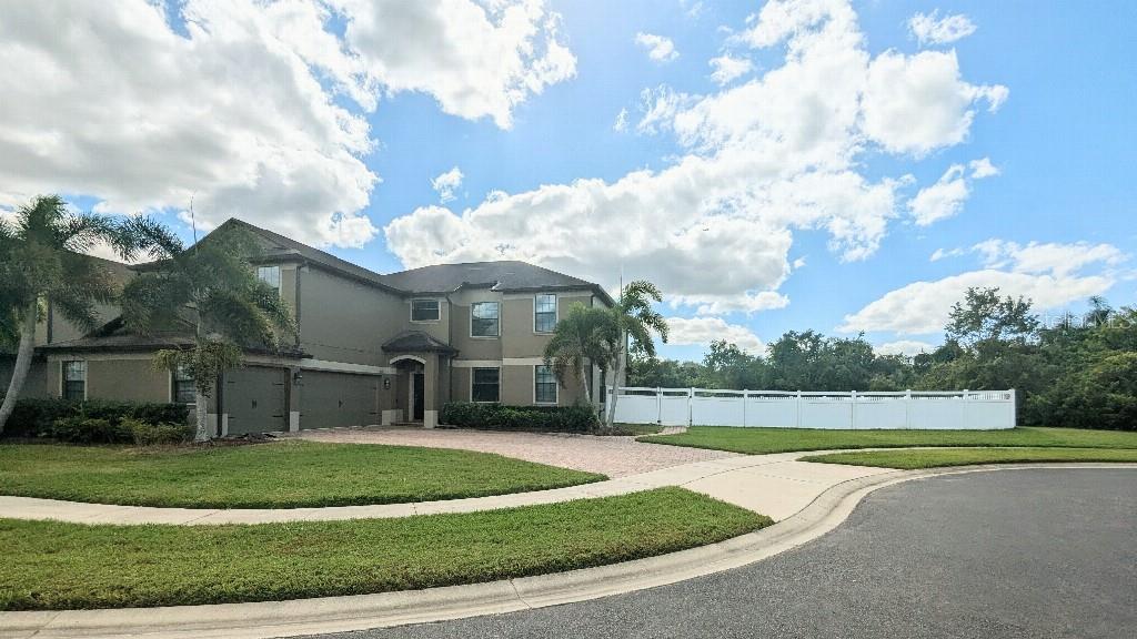 4306 BISCAYNE COVE COURT