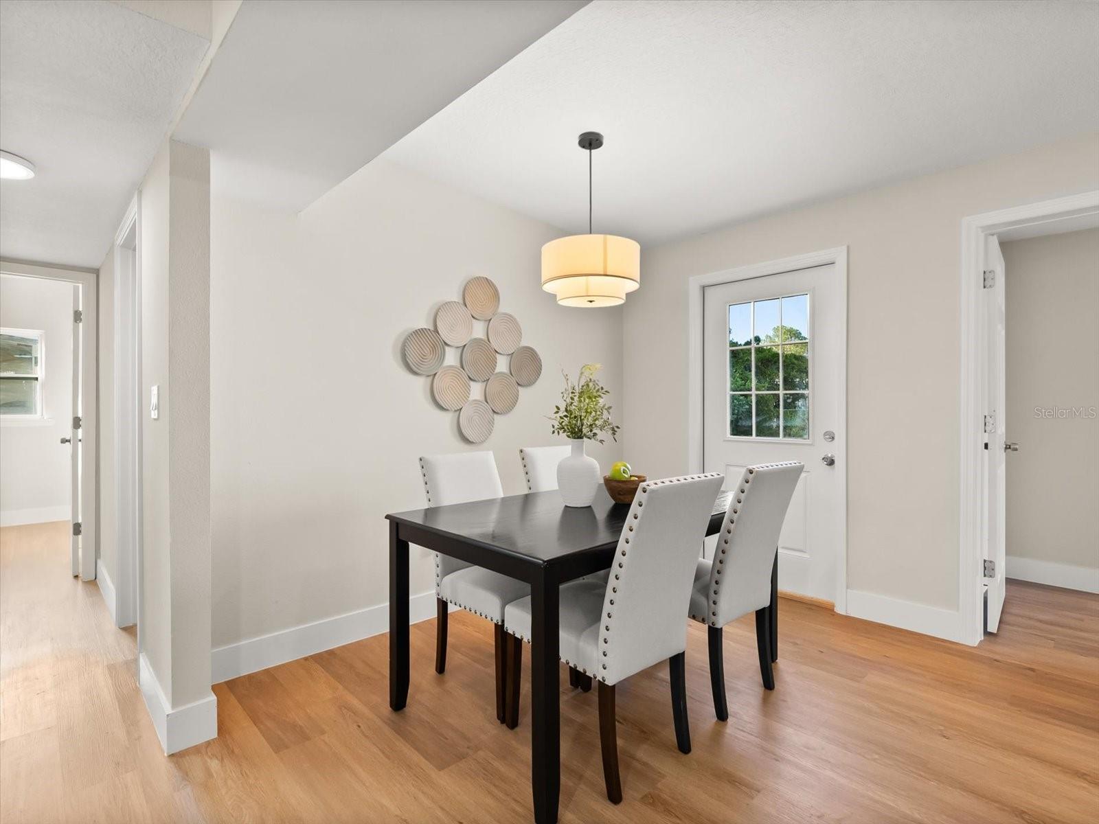 LONGDALE - Residential