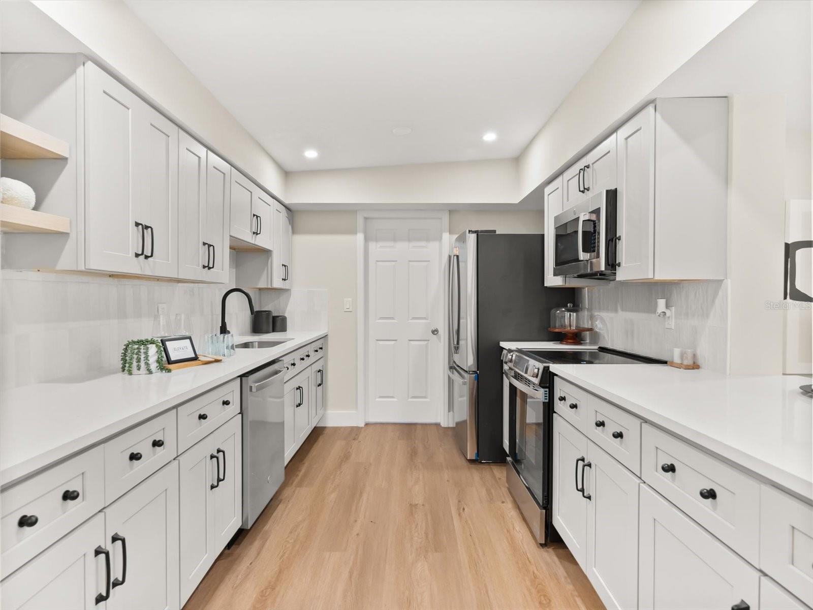 LONGDALE - Residential