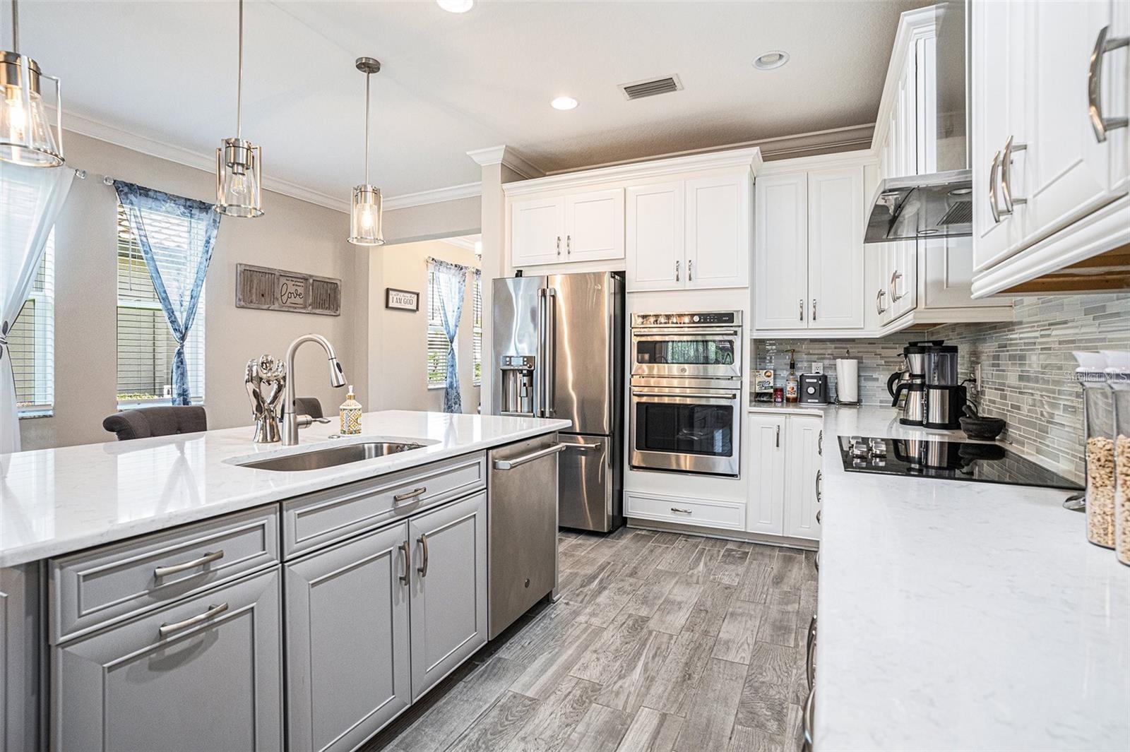 LOT 141 LESS N 13.97 FT, ALL OF LOT 142 BOUGAINVIL - Residential