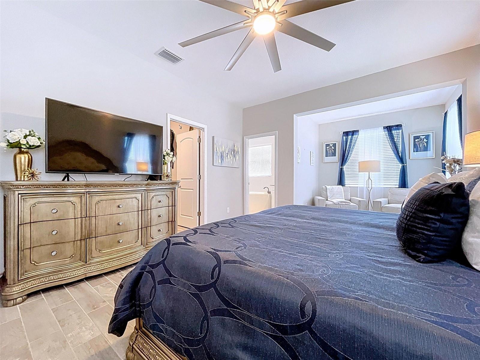 LOT 141 LESS N 13.97 FT, ALL OF LOT 142 BOUGAINVIL - Residential