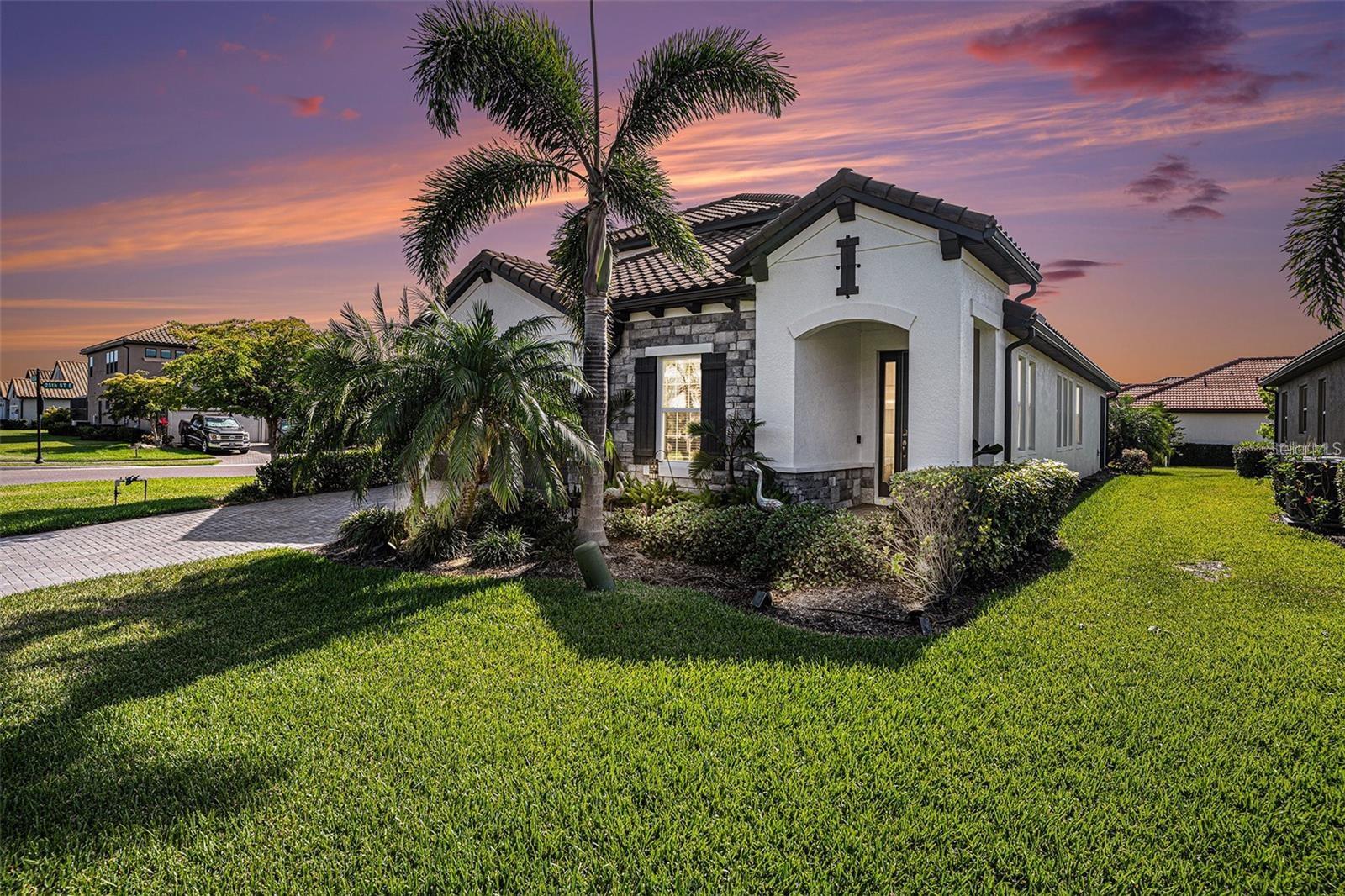 LOT 141 LESS N 13.97 FT, ALL OF LOT 142 BOUGAINVIL - Residential