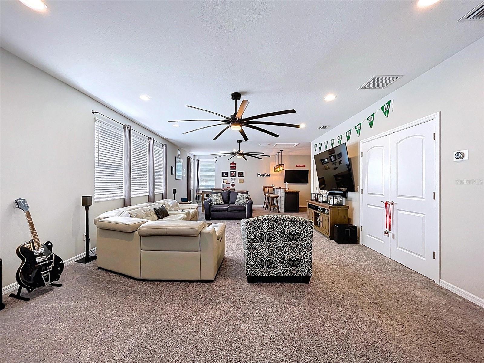 LOT 141 LESS N 13.97 FT, ALL OF LOT 142 BOUGAINVIL - Residential