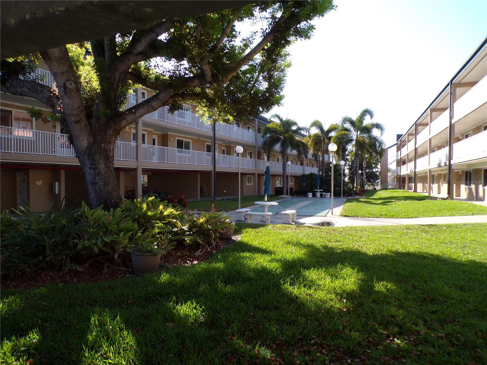 CHARLEVOI - Residential Lease