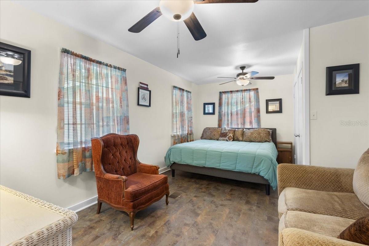 FOREST PARK HILLS - Residential