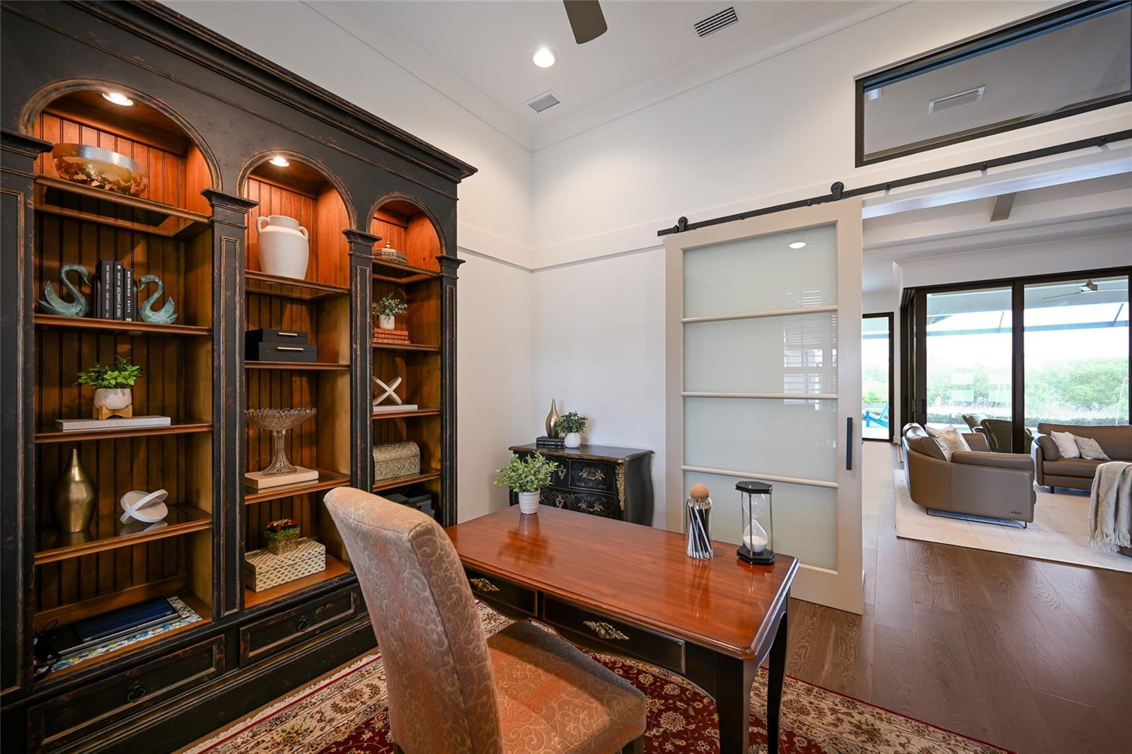 LAKEHOUSE COVE - Residential