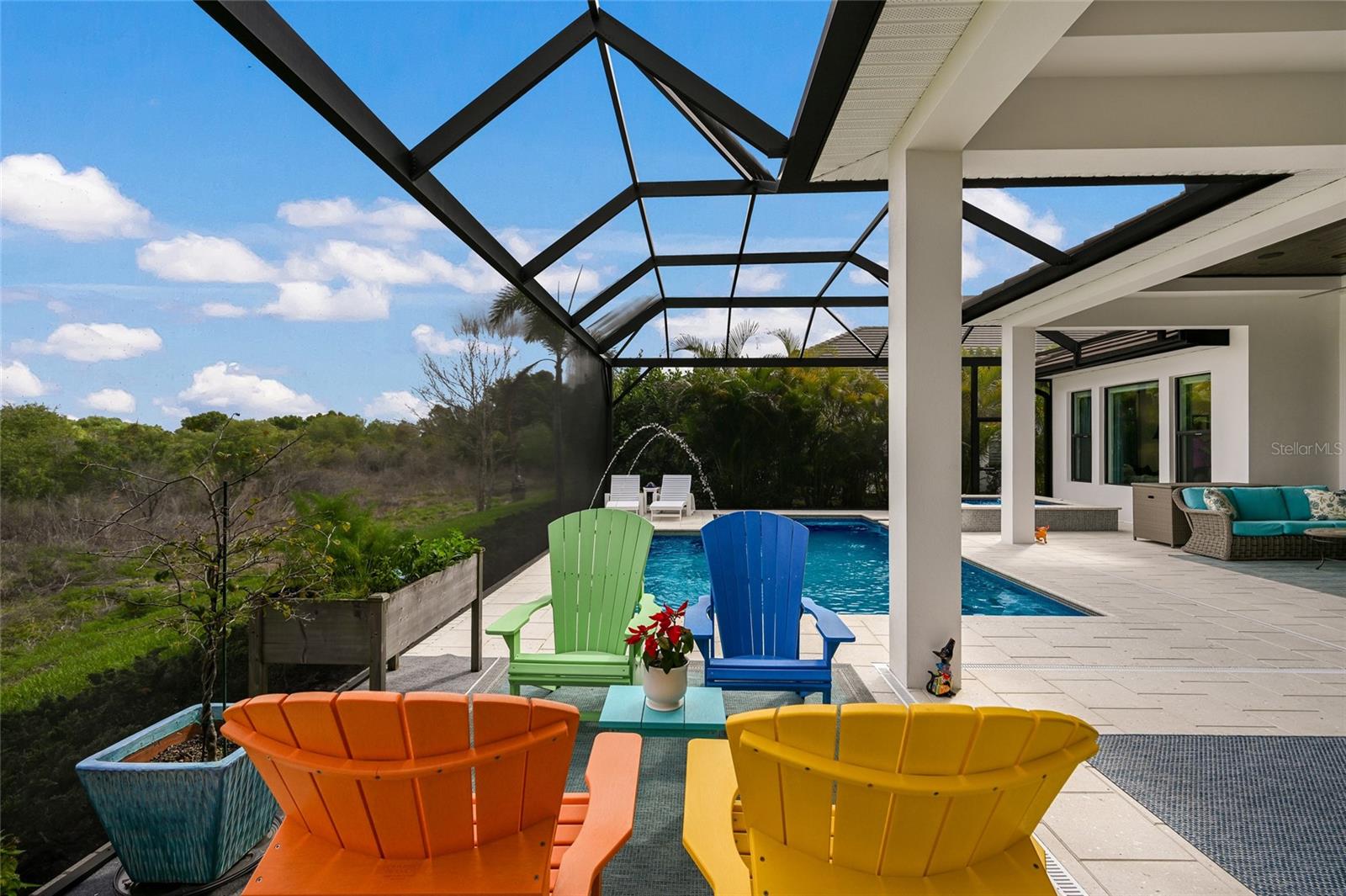 LAKEHOUSE COVE - Residential