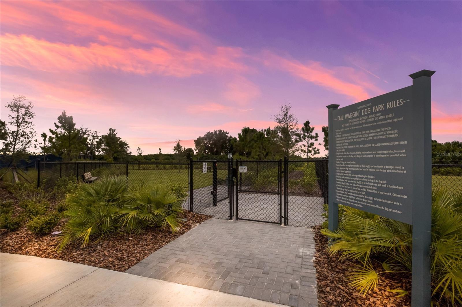 LAKEHOUSE COVE - Residential