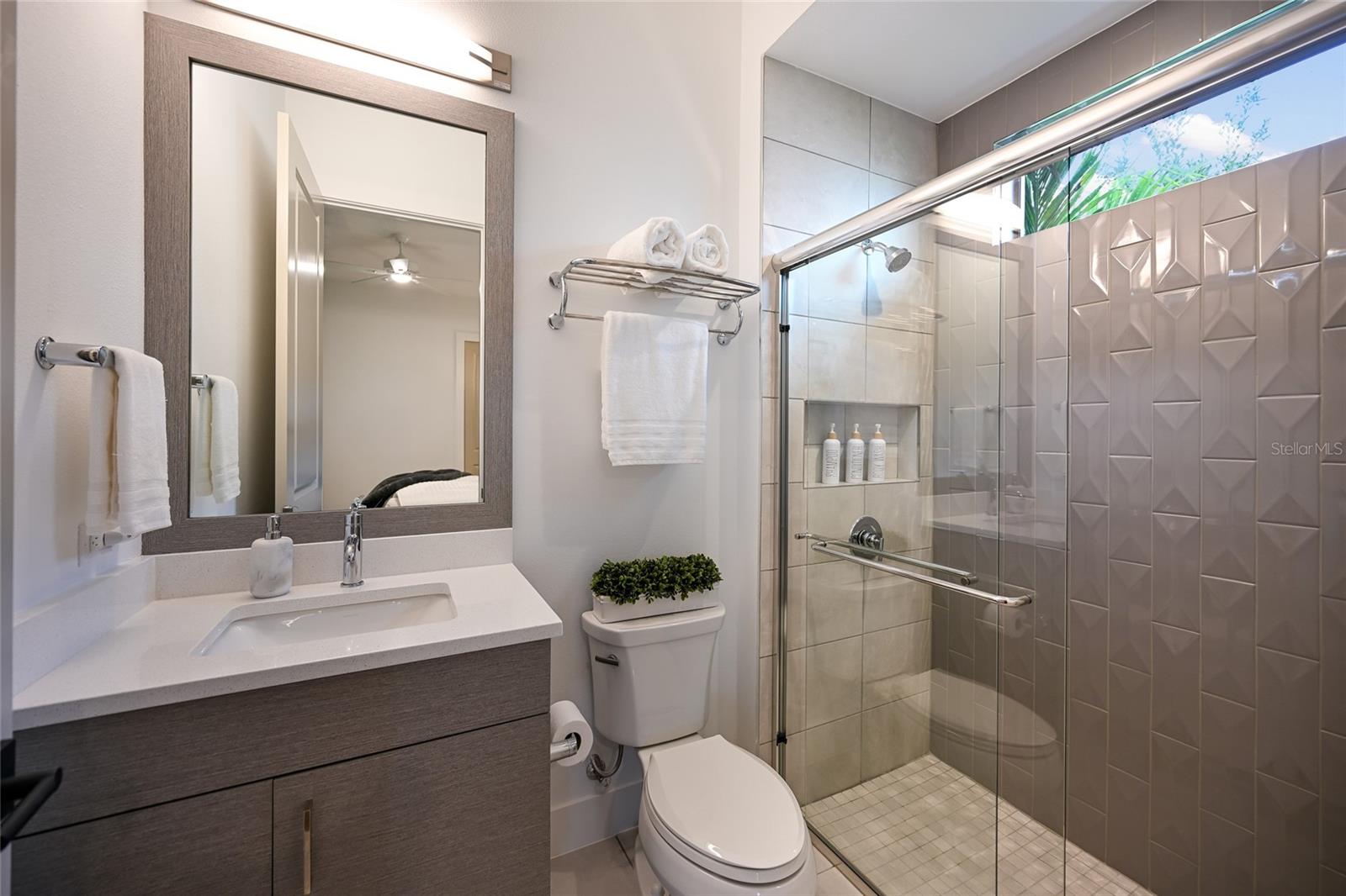 LAKEHOUSE COVE - Residential