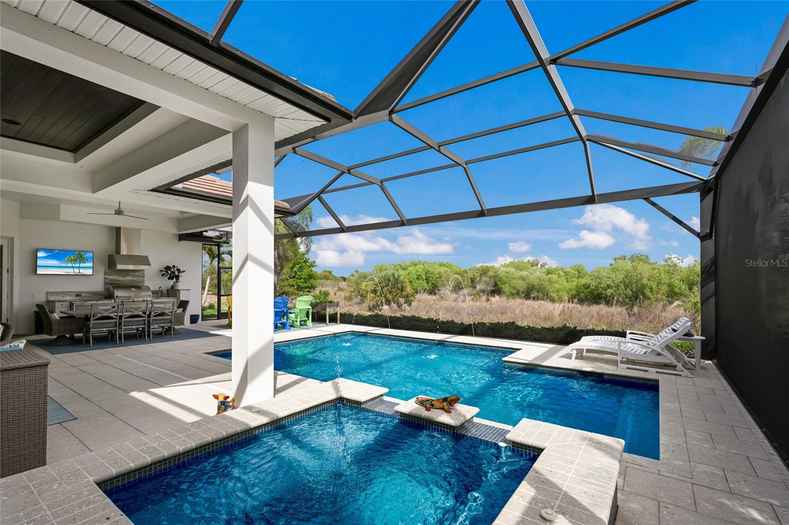 LAKEHOUSE COVE - Residential