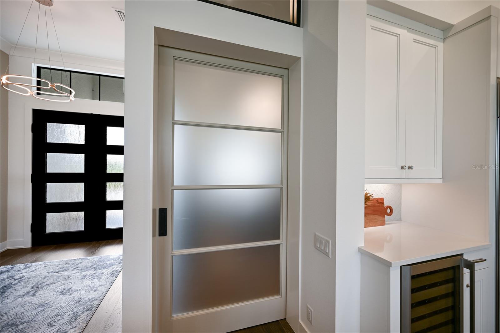 LAKEHOUSE COVE - Residential