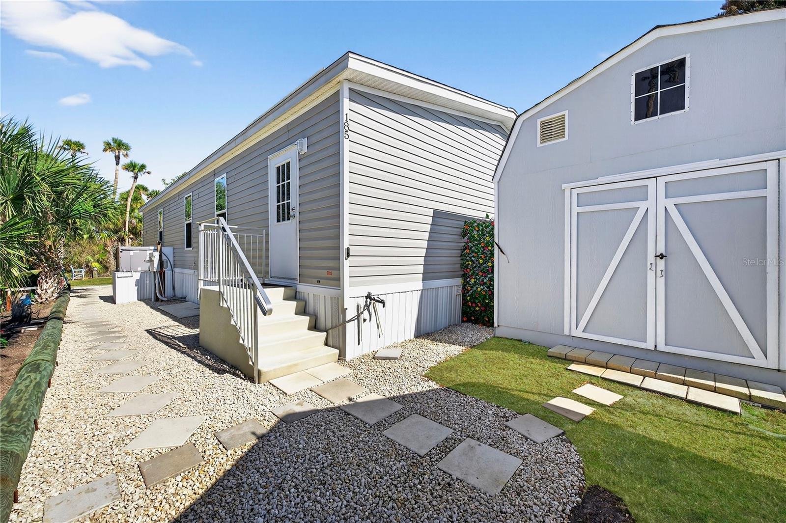 SOUTH WATERFRONT PARK - Residential