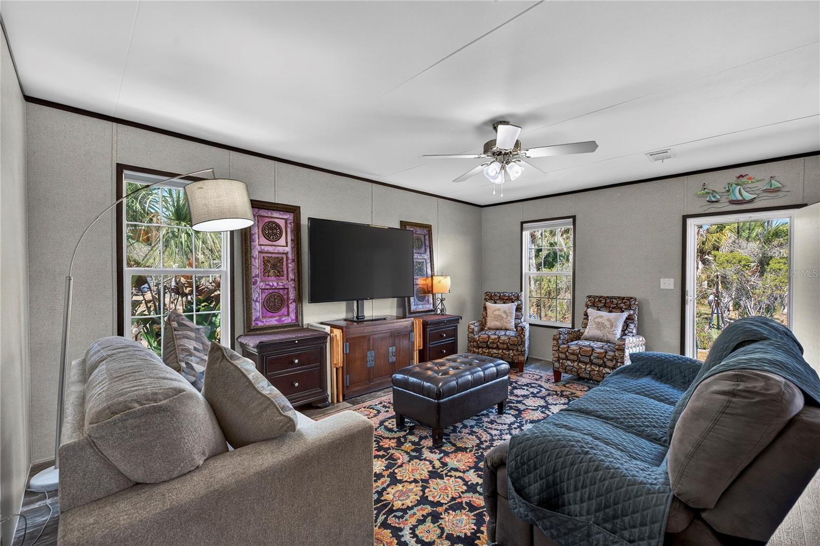 SOUTH WATERFRONT PARK - Residential