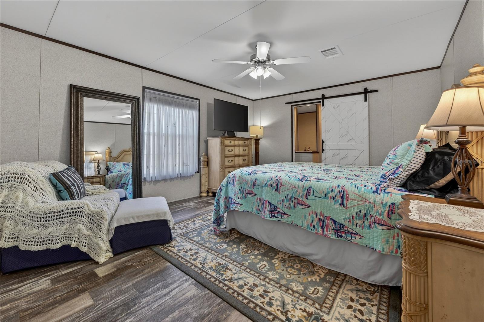 SOUTH WATERFRONT PARK - Residential