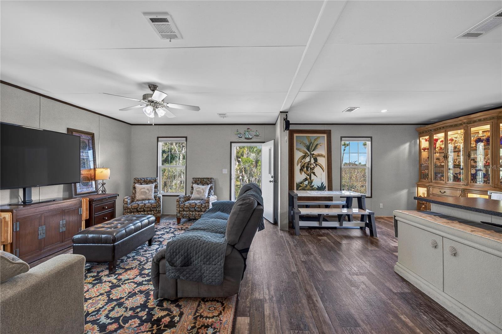 SOUTH WATERFRONT PARK - Residential