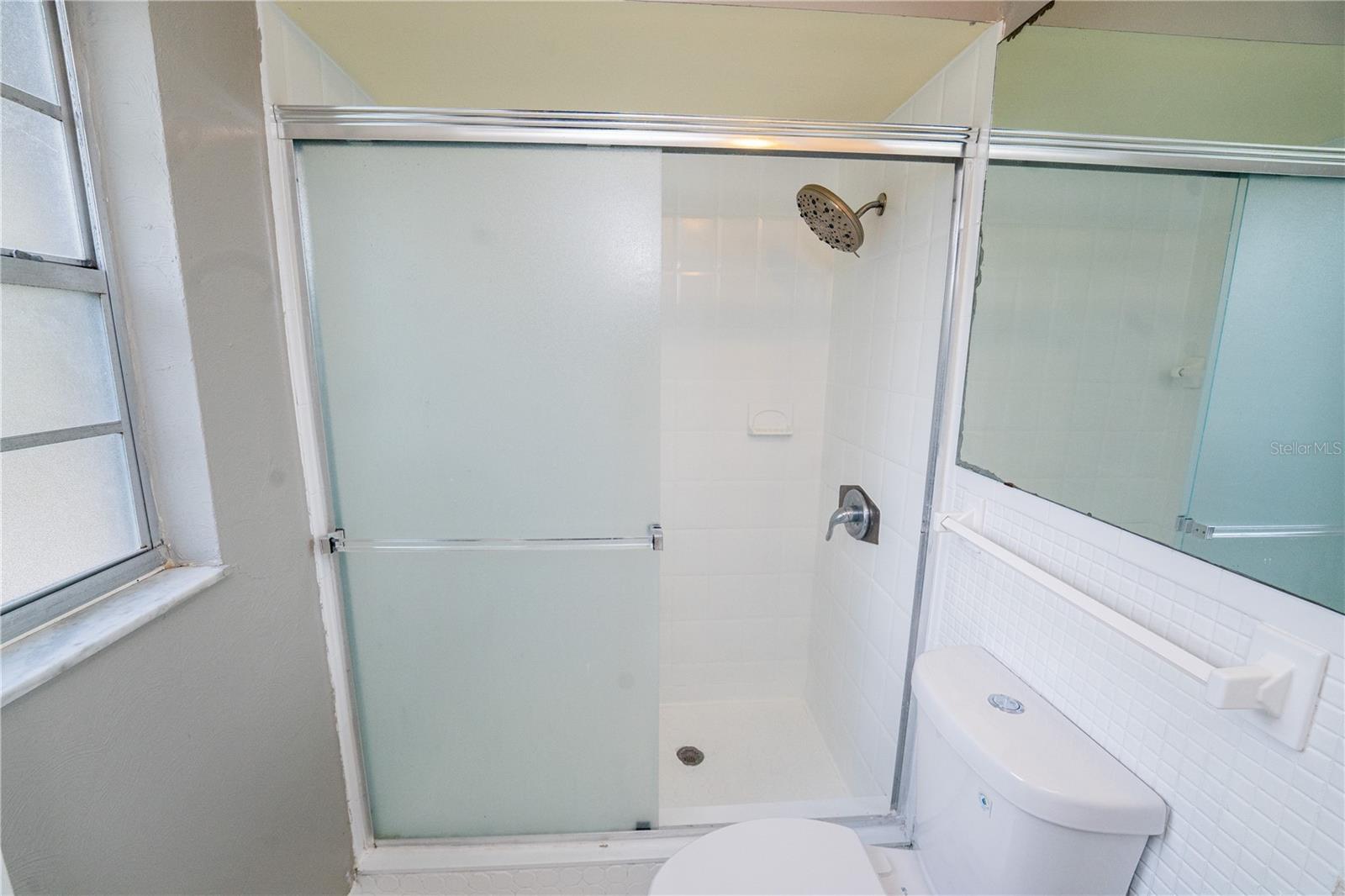 CAMELOT UNIT 2 - Residential Lease