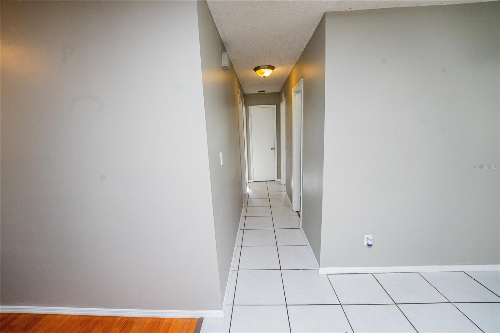 CAMELOT UNIT 2 - Residential Lease