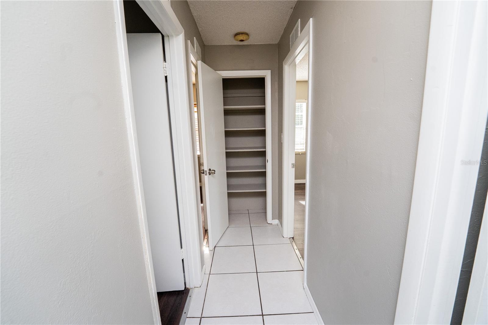 CAMELOT UNIT 2 - Residential Lease