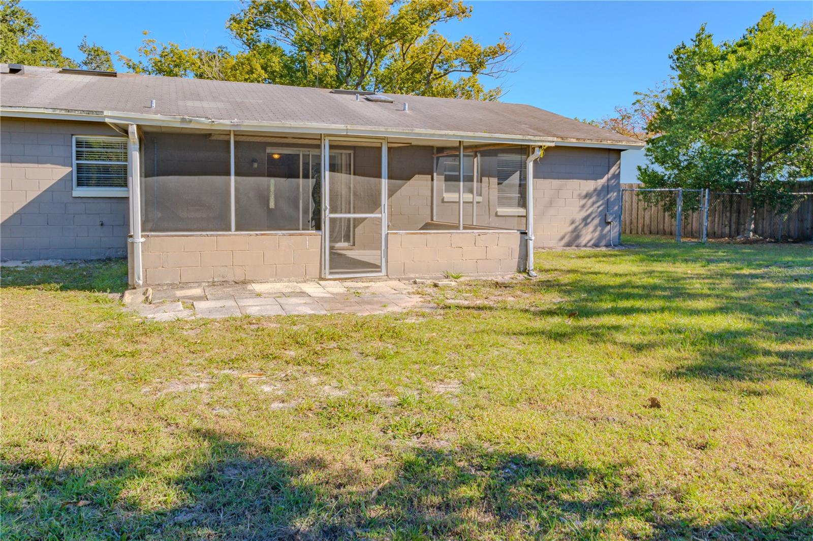 CAMELOT UNIT 2 - Residential Lease