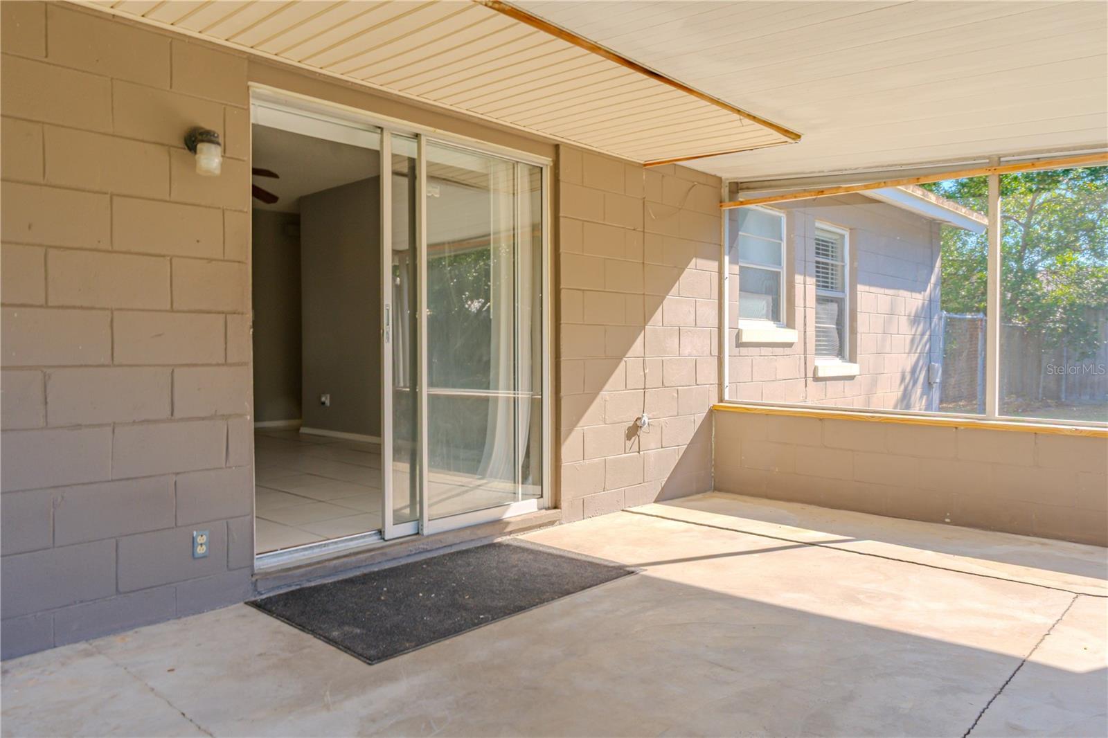 CAMELOT UNIT 2 - Residential Lease