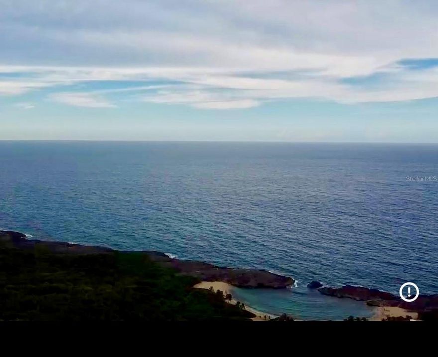 An impressive development opportunity in the stunning bay of Mar Chiquita. This 3.30 acre property boasts a privileged location with panoramic views of the ocean and the majestic Central Mountain Range. Ideal for the construction of residential apartments, the site already has sanitary infrastructure in place, which facilitates development. . It also includes plans for apartment construction, with permits that require renewal. Located in a peaceful and safe area, it is perfect for family living, yet close to commercial areas, schools, and essential services. A natural paradise that combines the best of coastal living with urban convenience.