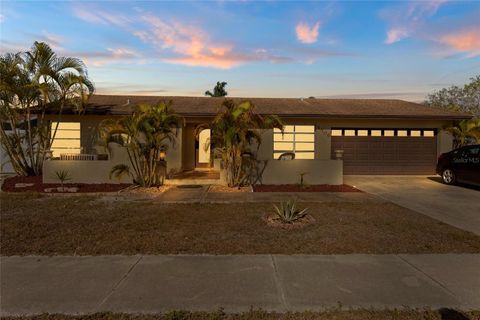 Photo of 3506 33rd Avenue W, Bradenton, FL 34205 (MLS # A4681373)