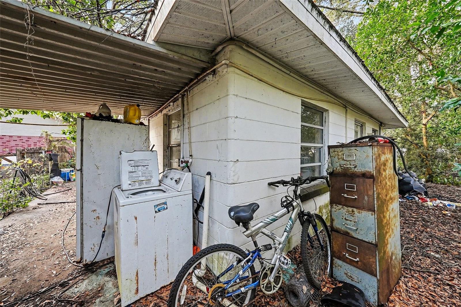 TEMPLE TERRACES - Residential