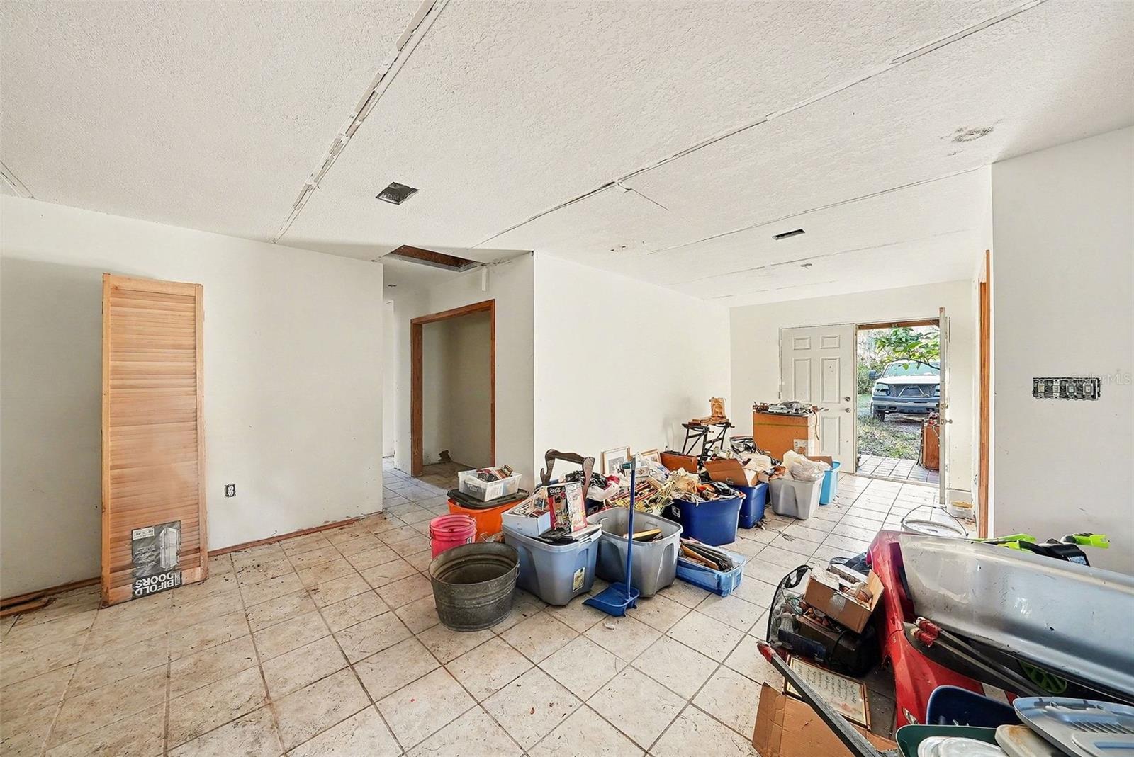 TEMPLE TERRACES - Residential