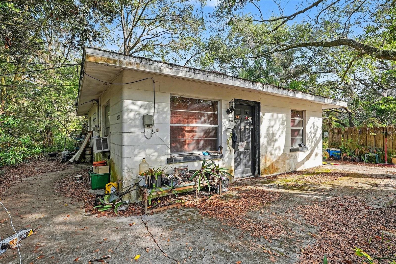 TEMPLE TERRACES - Residential