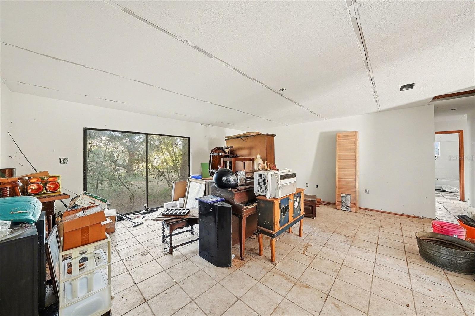 TEMPLE TERRACES - Residential