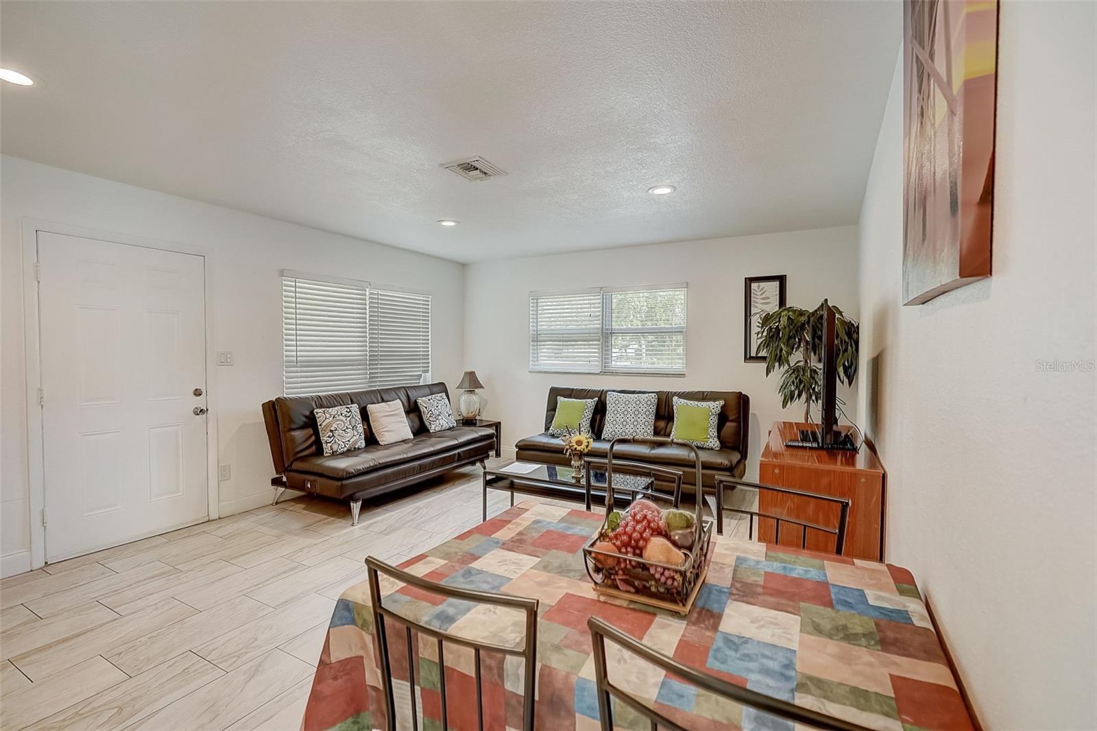 OSPREY AVE SUB - Residential Lease