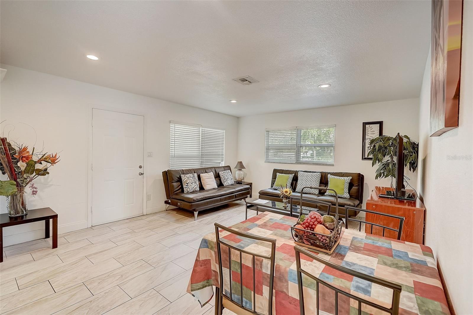 OSPREY AVE SUB - Residential Lease
