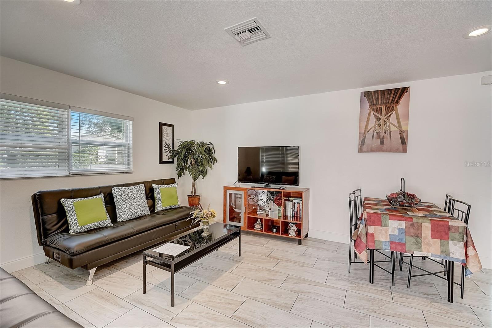 OSPREY AVE SUB - Residential Lease
