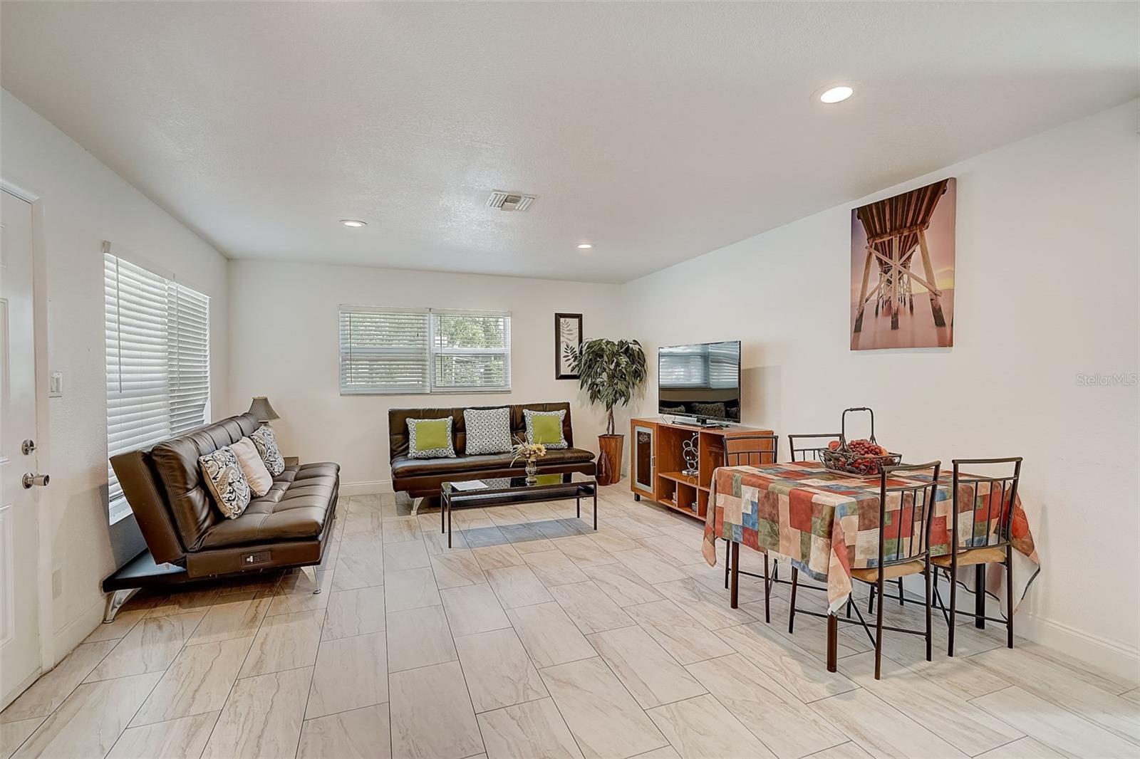 OSPREY AVE SUB - Residential Lease