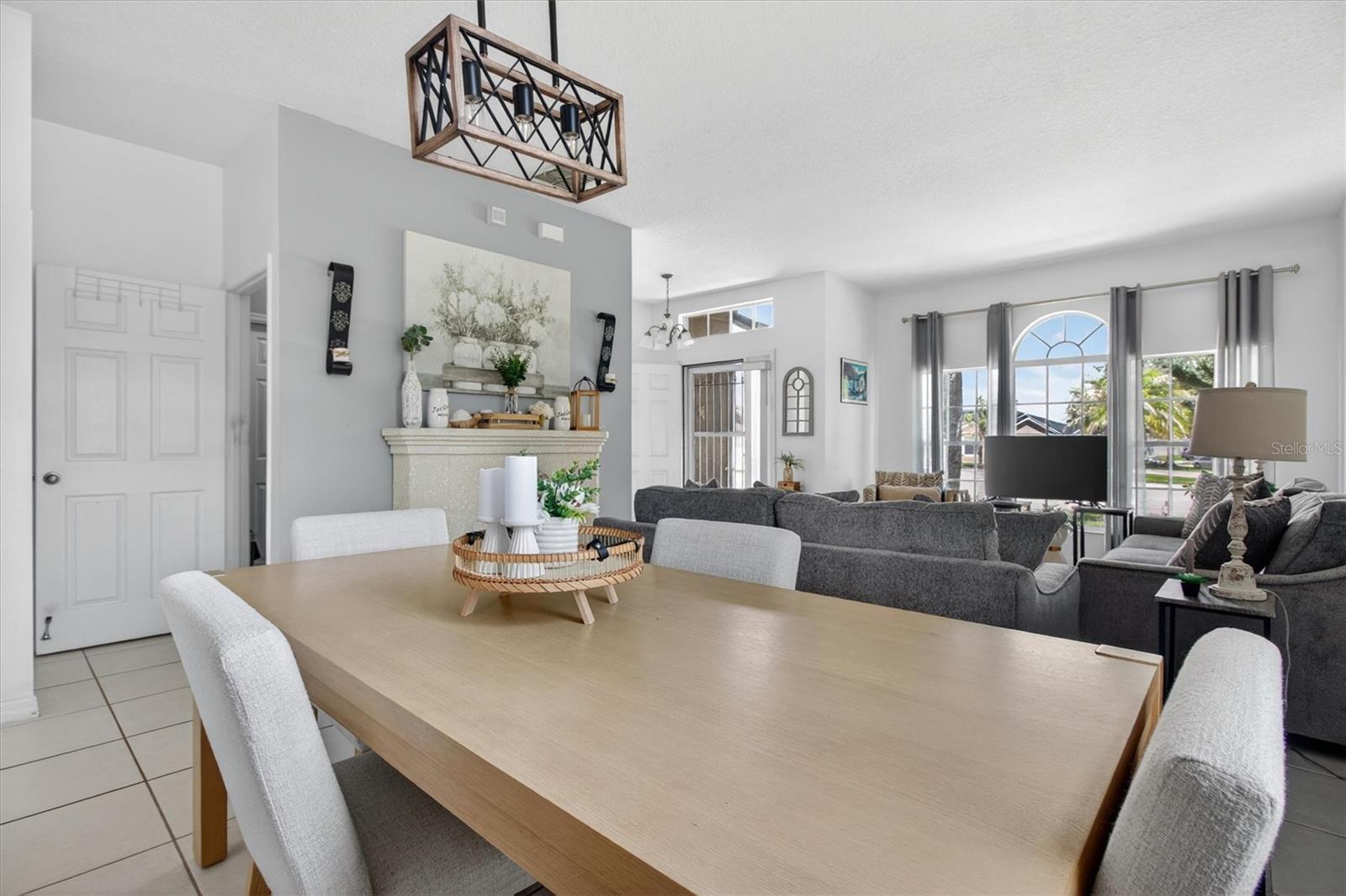 EMERALD POINTE - Residential