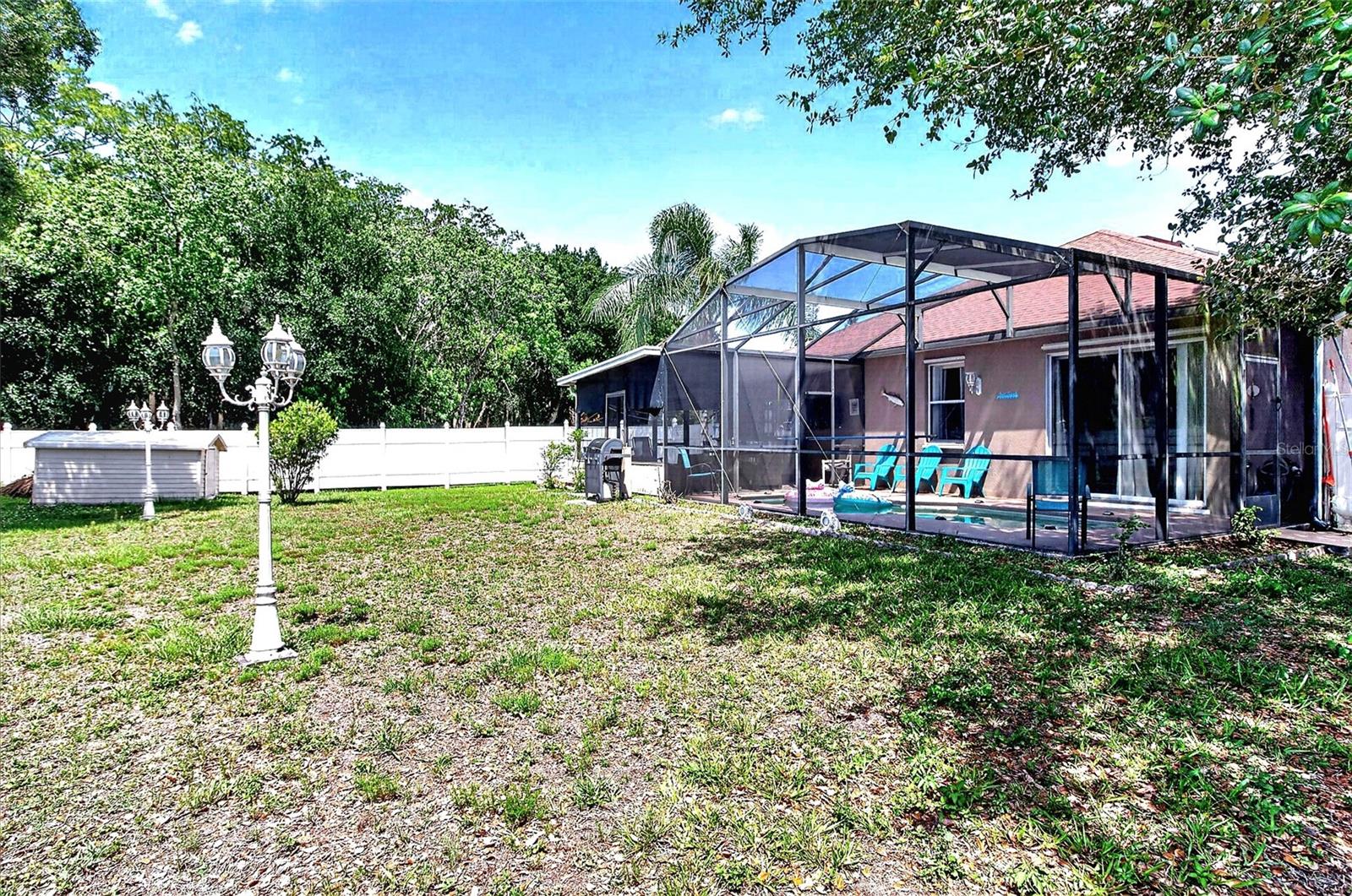 EMERALD POINTE - Residential