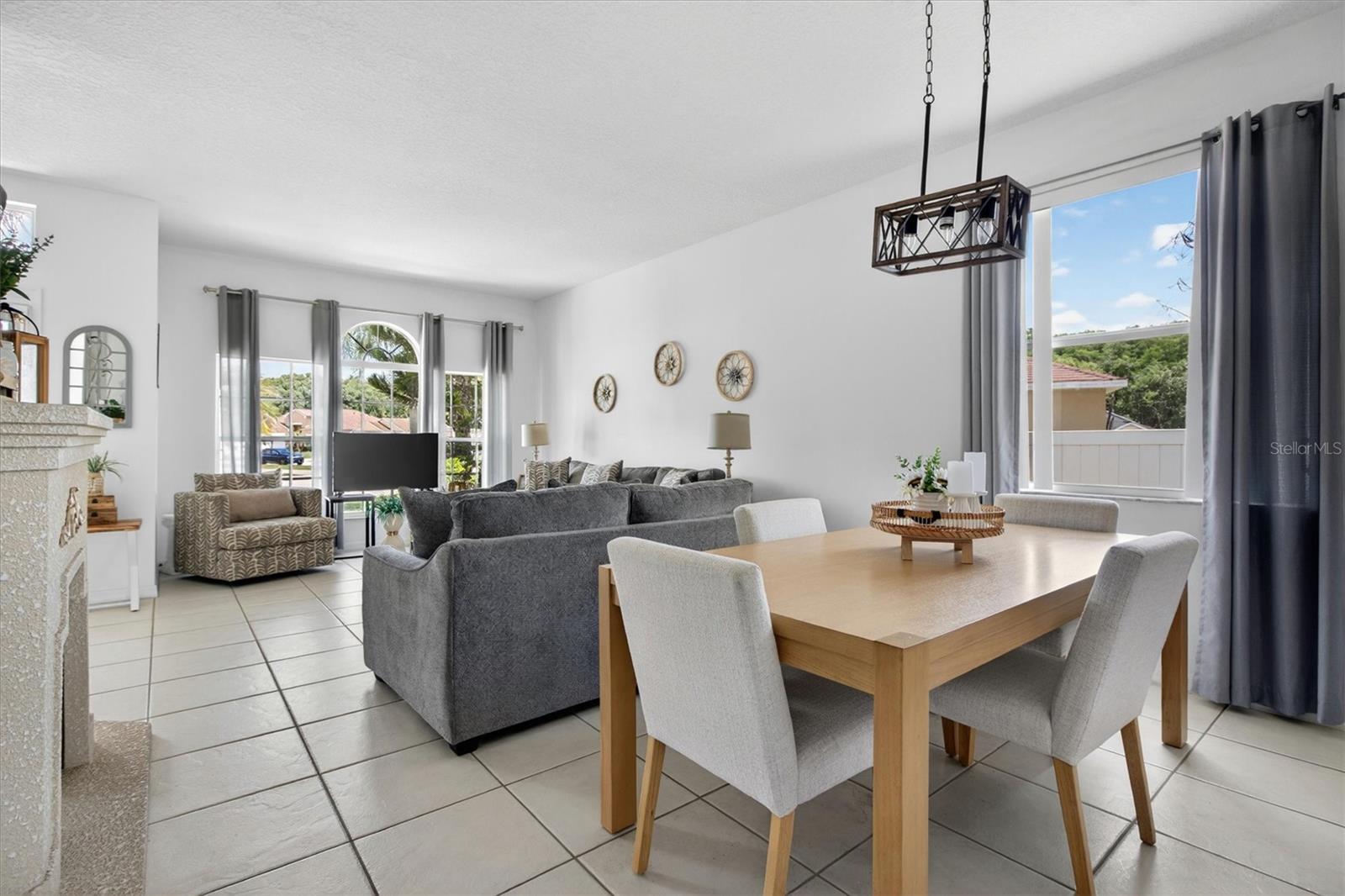 EMERALD POINTE - Residential
