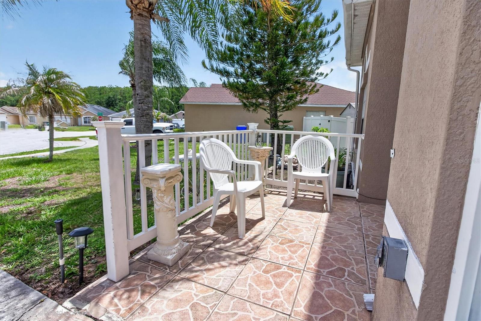 EMERALD POINTE - Residential