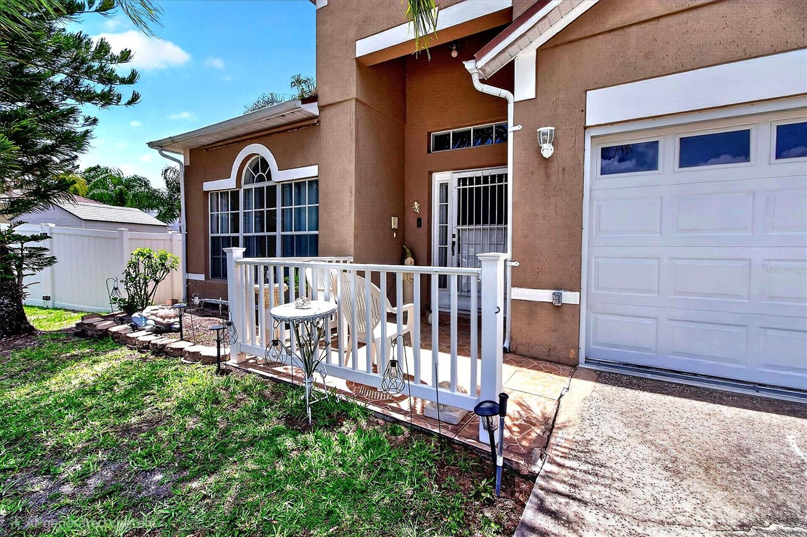 EMERALD POINTE - Residential