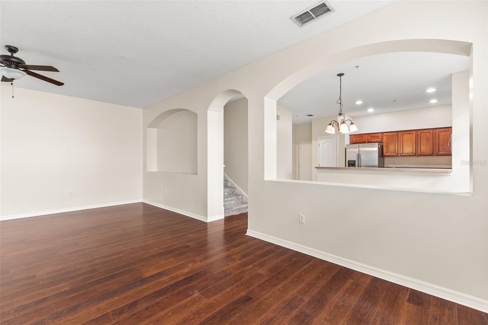 Search Properties for Sale 4 7105 HARMONY SQUARE DR S 025C