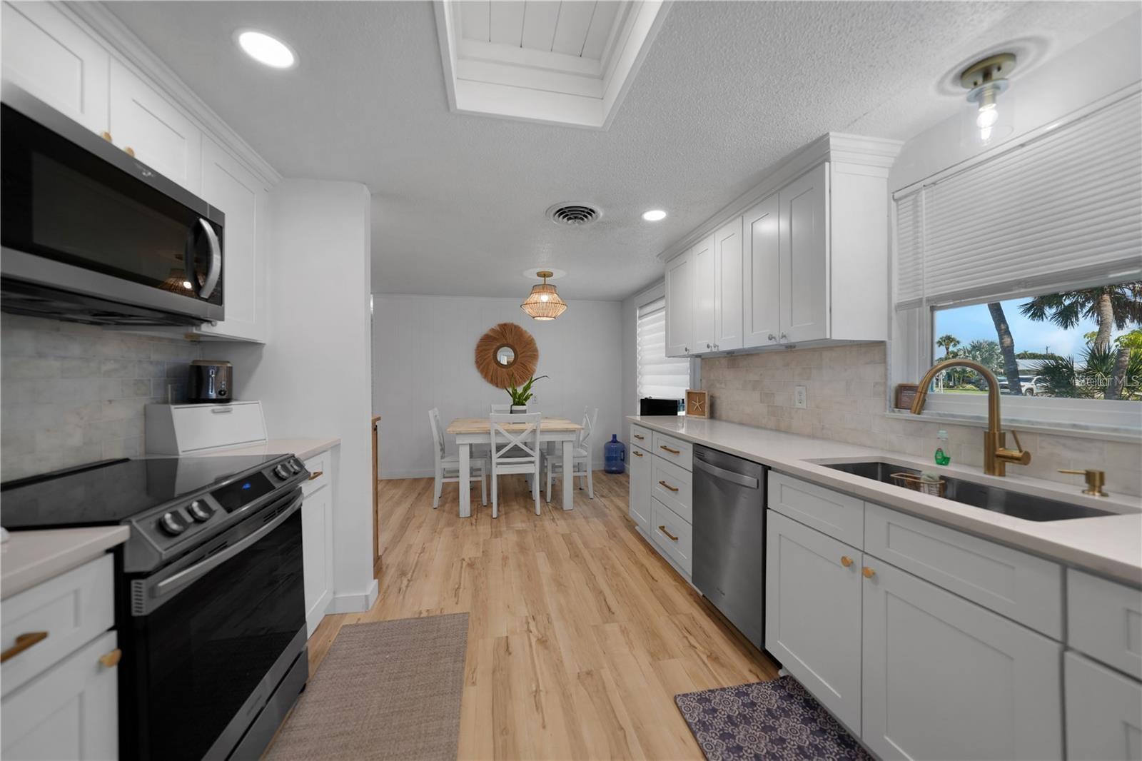 BREEZEWOOD MANOR - Residential