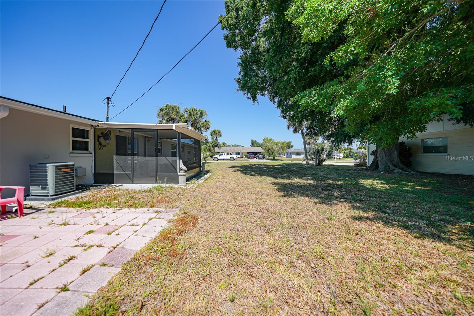 BREEZEWOOD MANOR - Residential