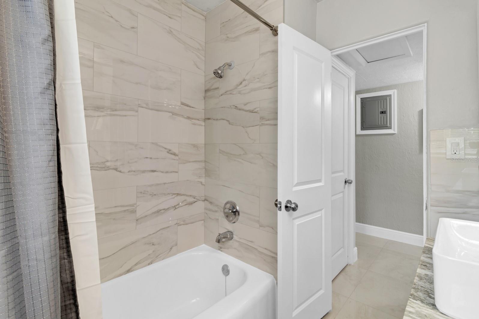 AZALEA PARK SEC 2 - Residential Income